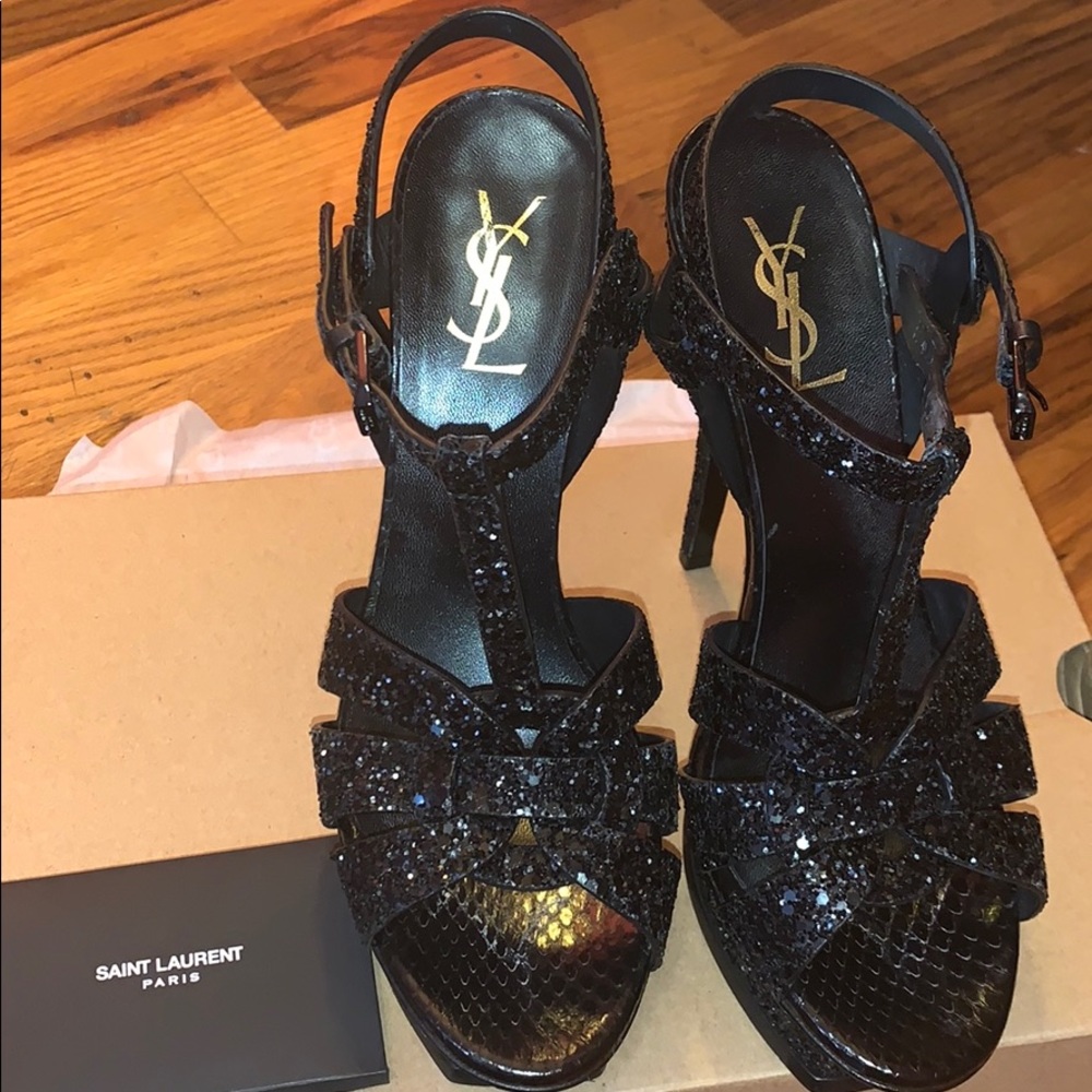 Size 39 women ysl heels fairly worn